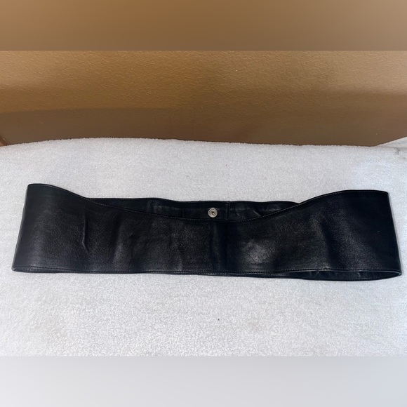 Leather corset belt - Picture 5 of 5